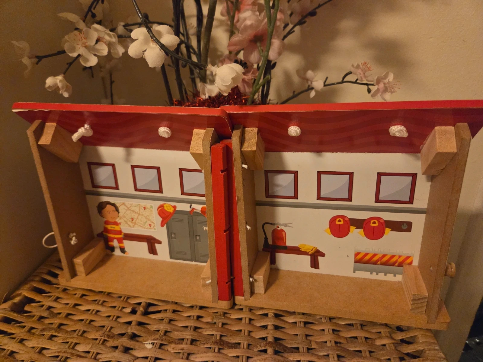 ❤️ Petite caserne de pompier en bois – photo 7
